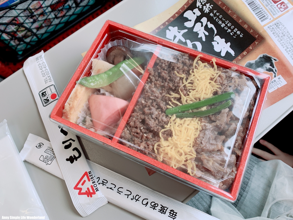 【日本東北】山形車站必吃美食 ♥ 山形牛便當。火車上享用的美味